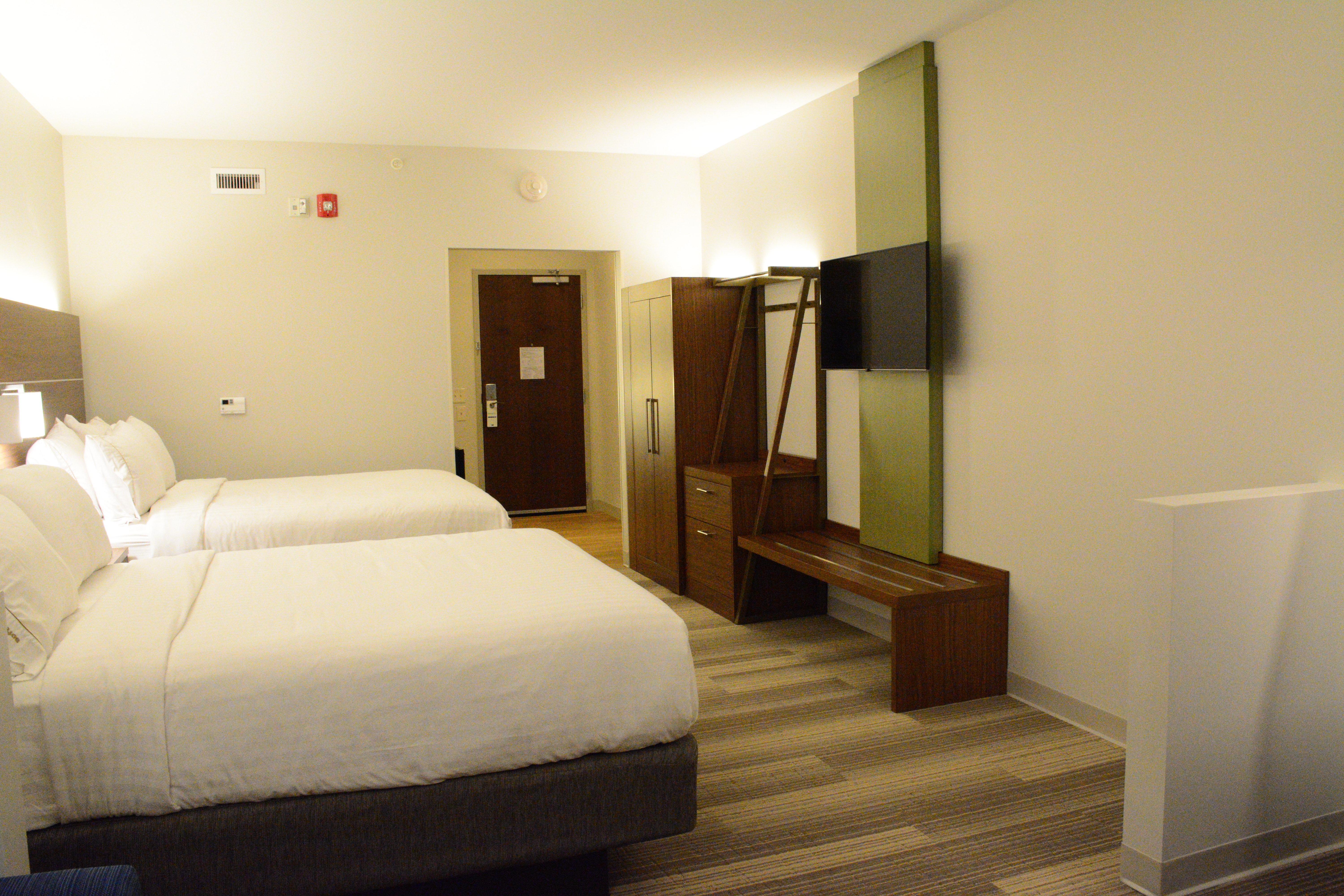 Holiday Inn Express & Suites Lexington Park California By Ihg Buitenkant foto