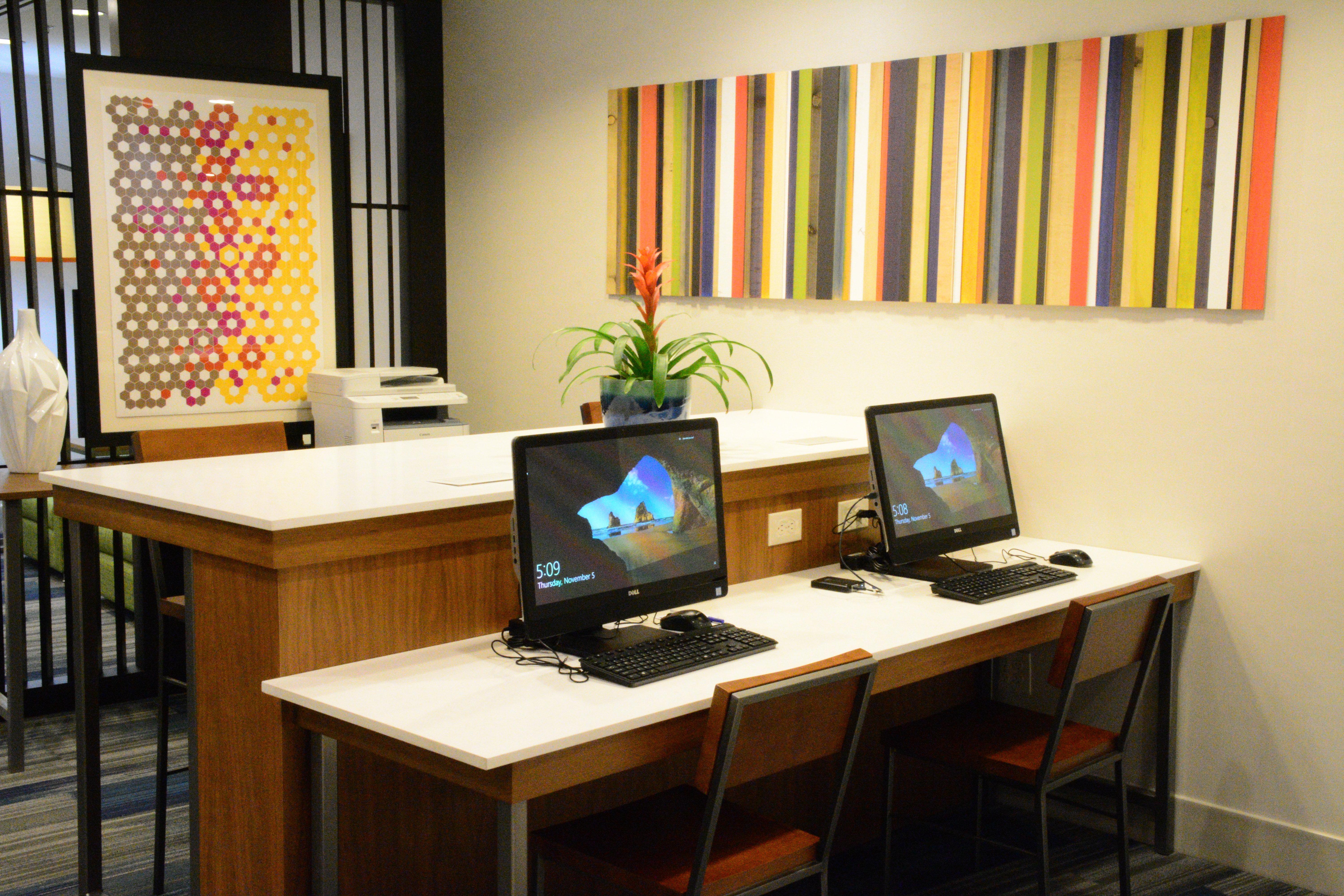 Holiday Inn Express & Suites Lexington Park California By Ihg Buitenkant foto