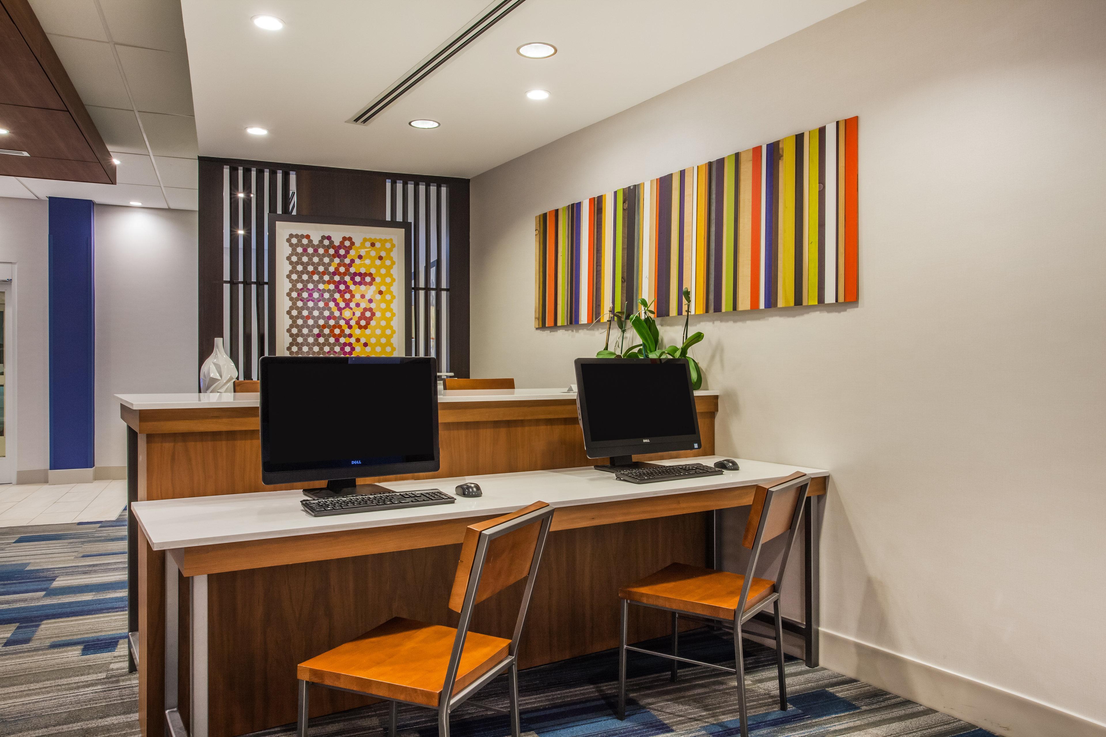 Holiday Inn Express & Suites Lexington Park California By Ihg Buitenkant foto