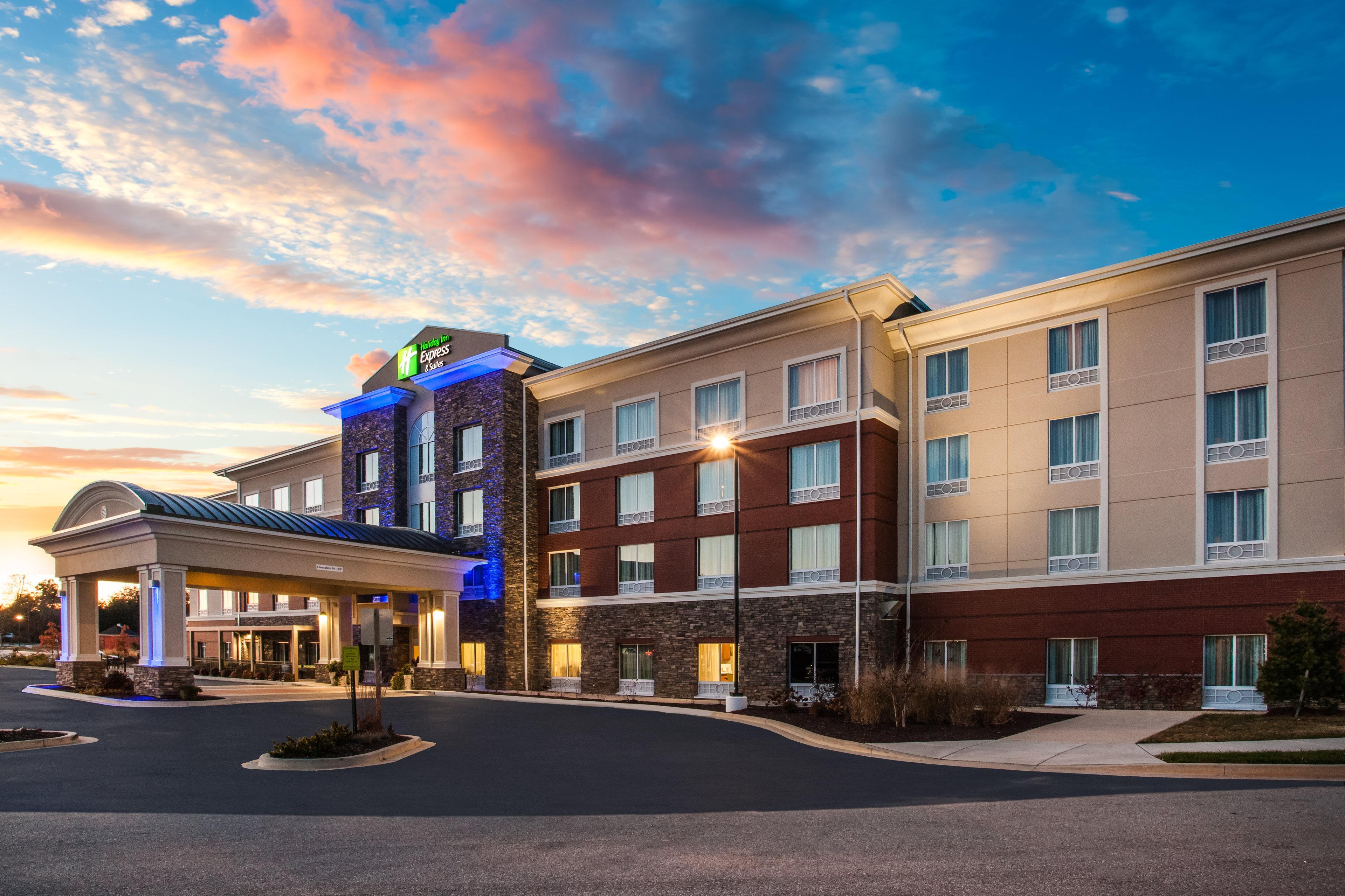 Holiday Inn Express & Suites Lexington Park California By Ihg Buitenkant foto