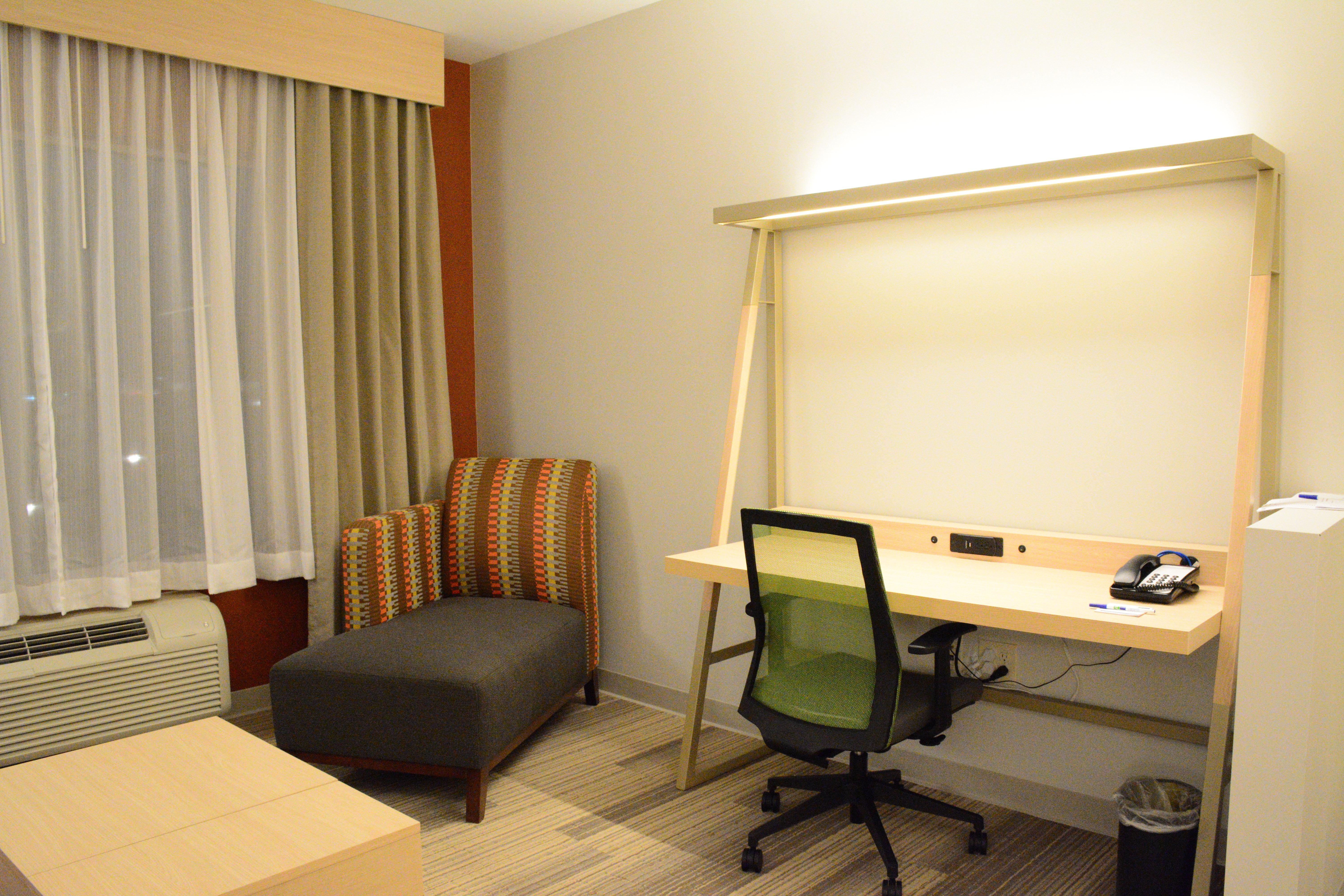 Holiday Inn Express & Suites Lexington Park California By Ihg Buitenkant foto
