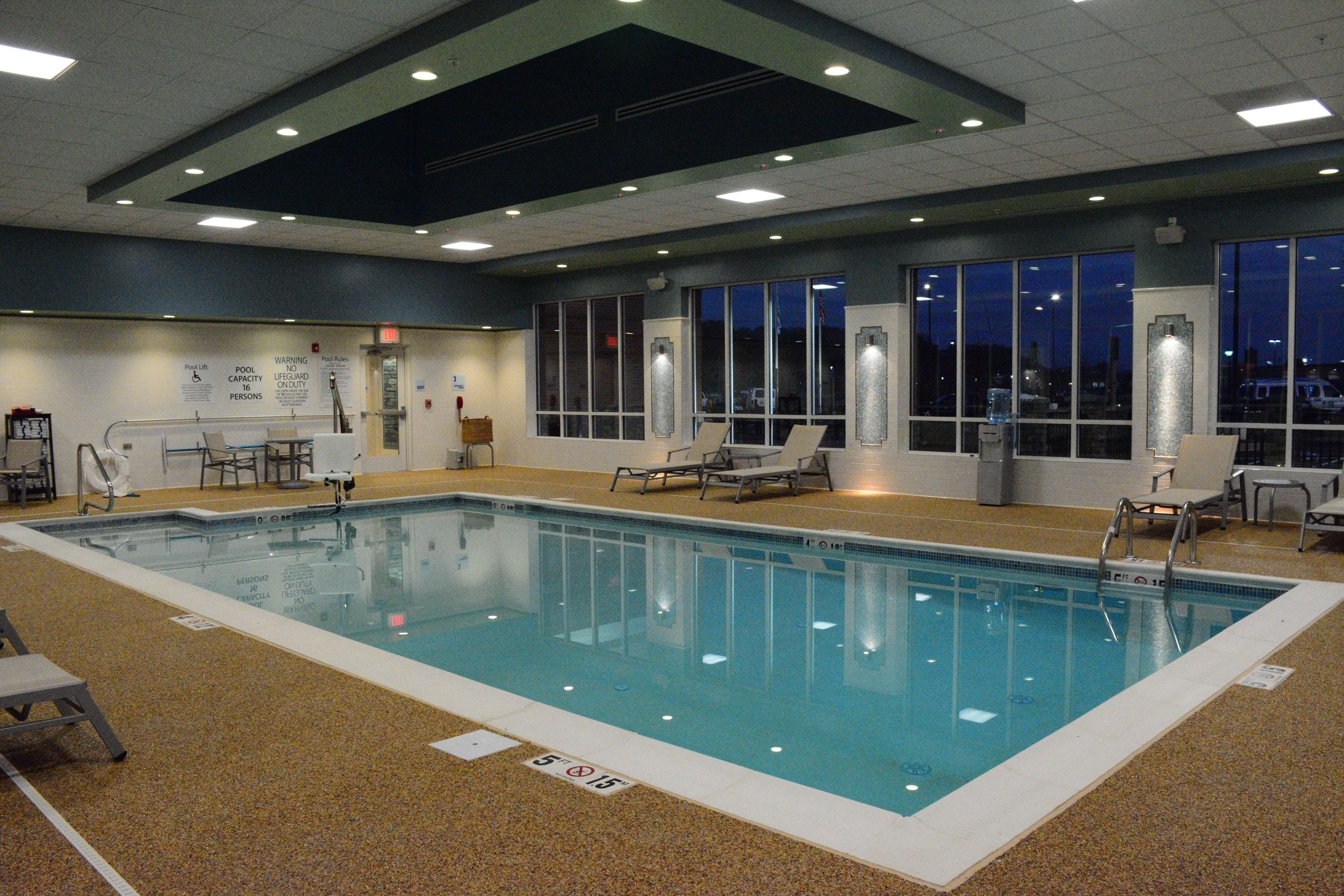 Holiday Inn Express & Suites Lexington Park California By Ihg Buitenkant foto